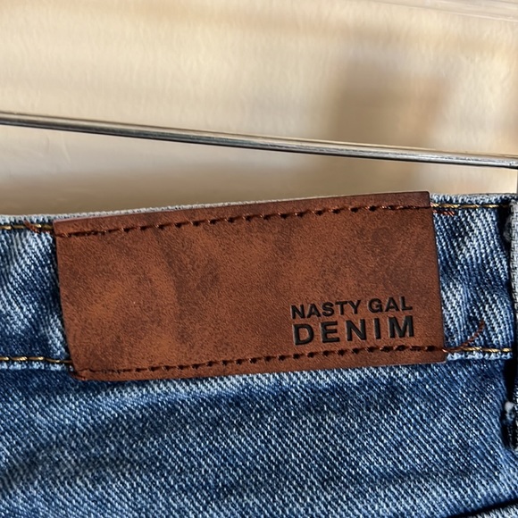 Nasty Gal High Rise Baggy Jean - Picture 7 of 9